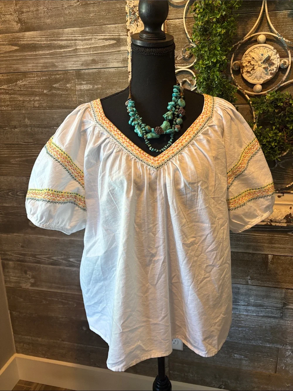 NWT Loft (Size XL) White Embroidered V-Neck Women’s Cotton Peasant Top